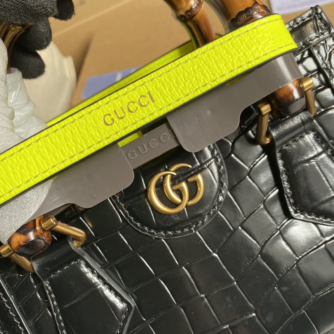 Gucci Diana Mini Tote Bag Shoulder Bag 655661 Black